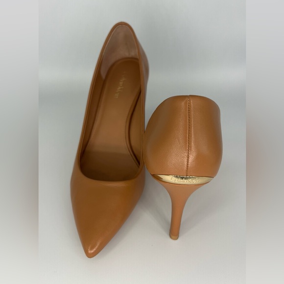 Calvin Klein Beige Heels 7 US - Picture 4 of 5